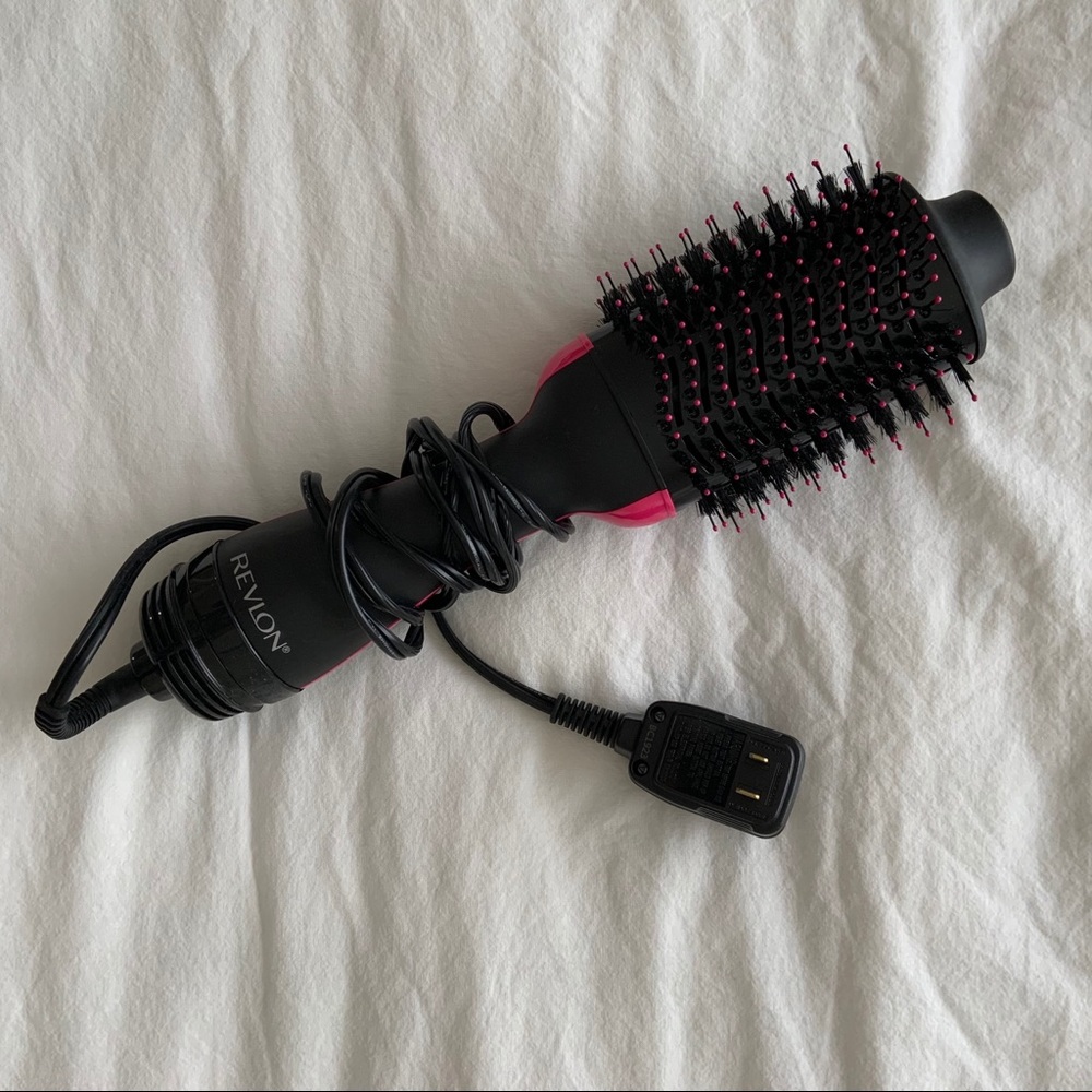 Revlon One Step Hair Dryer Hot Air Brush